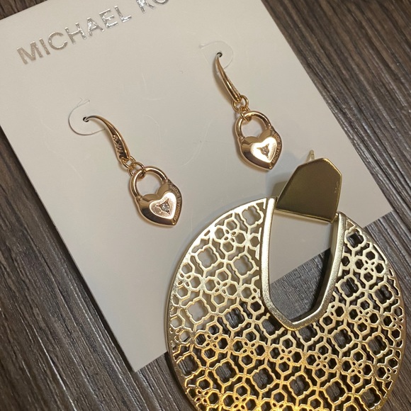Michael Kors Padlock -Drop Heart Earrings - Picture 7 of 9